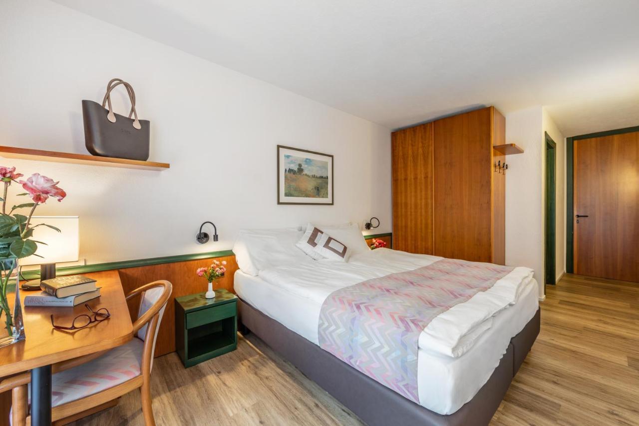 Pippo Hotel Terzolas Exterior photo