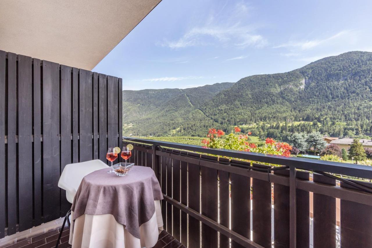 Pippo Hotel Terzolas Exterior photo