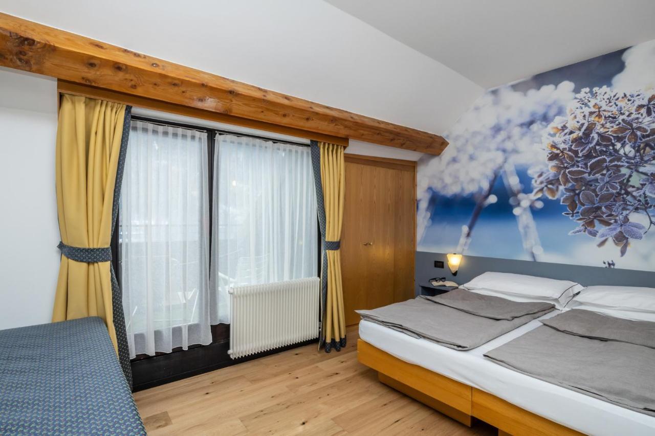 Pippo Hotel Terzolas Exterior photo