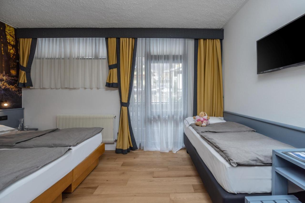 Pippo Hotel Terzolas Exterior photo